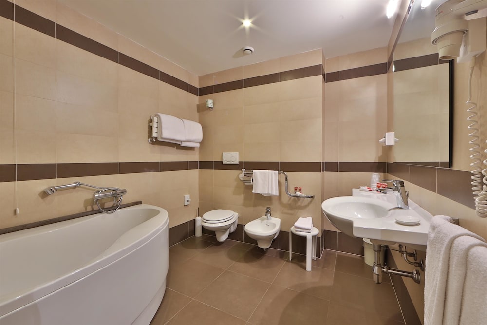 Best Western Grand Htl Guinigi 16/62