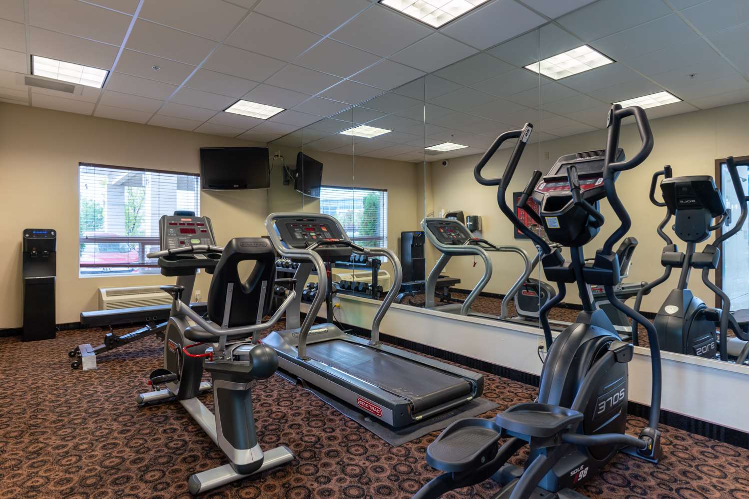 Best Western Plus South Edmonton Inn and Suites 11/32