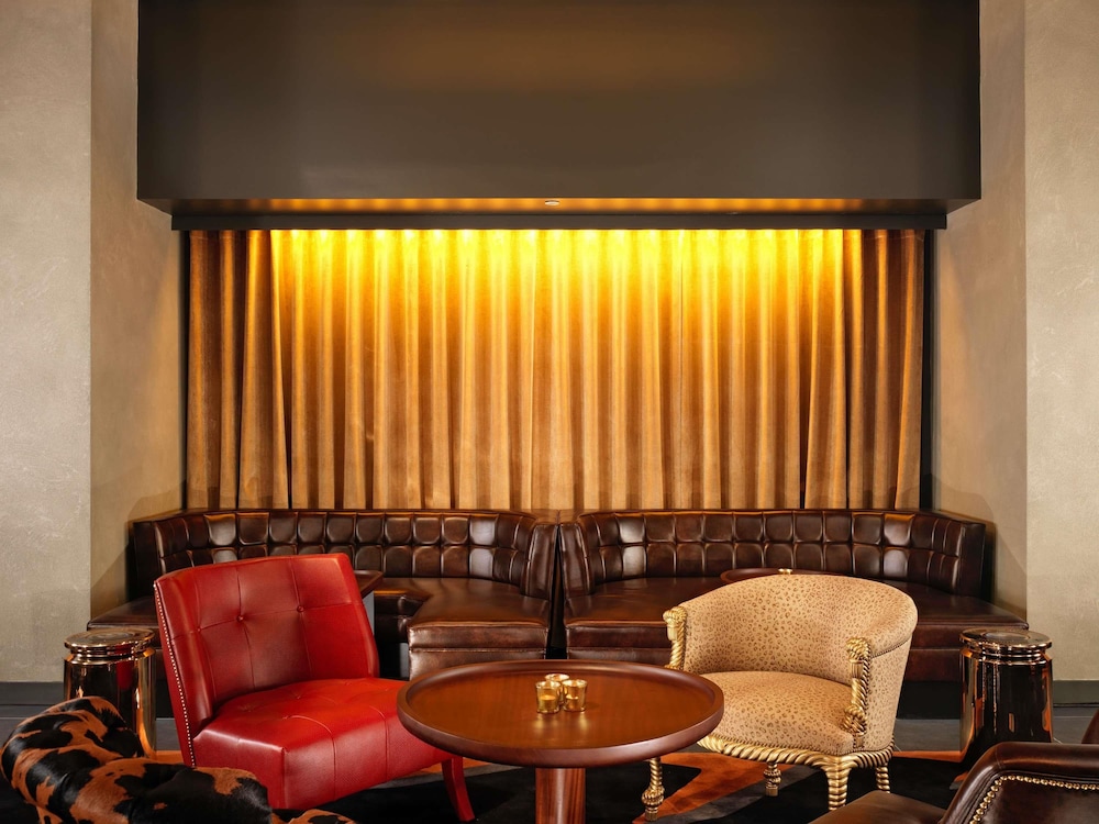 St Martins Lane Hotel 4/75