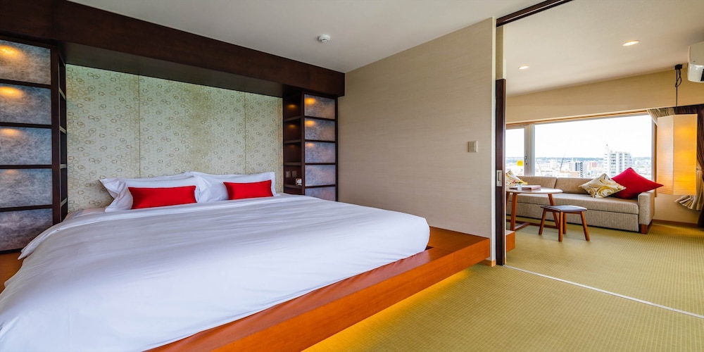 GRAND, SUITE, DOUBLE BED
