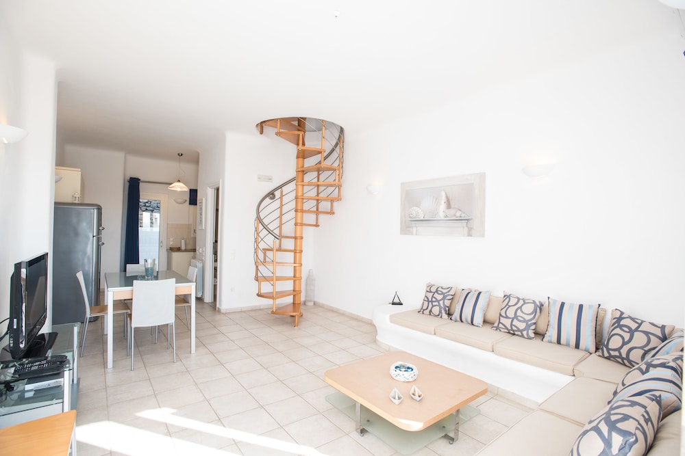 Villa Nireas 11/67