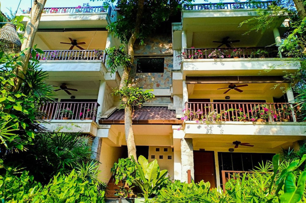 Birds & Bees Resort photo4