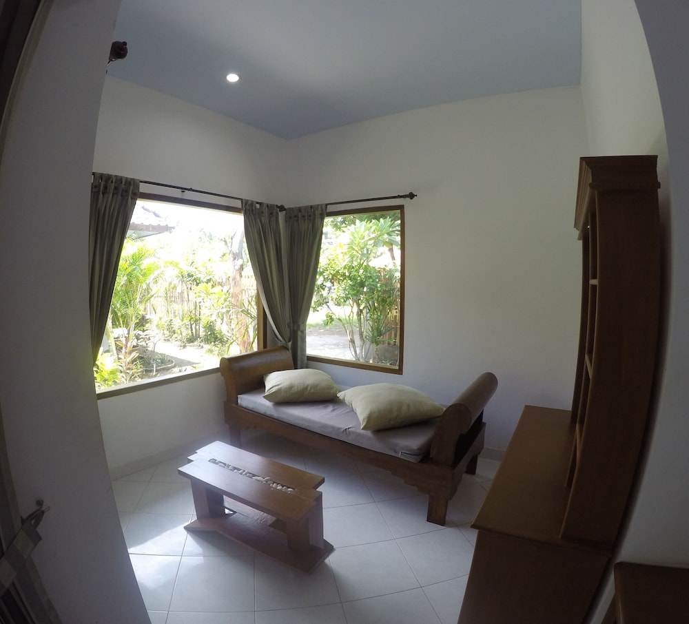Gili Smile Bungalows 20/50