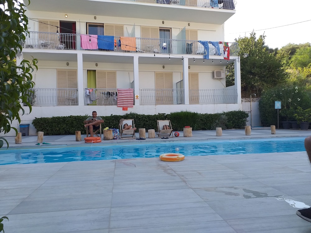 Ammos 2/50