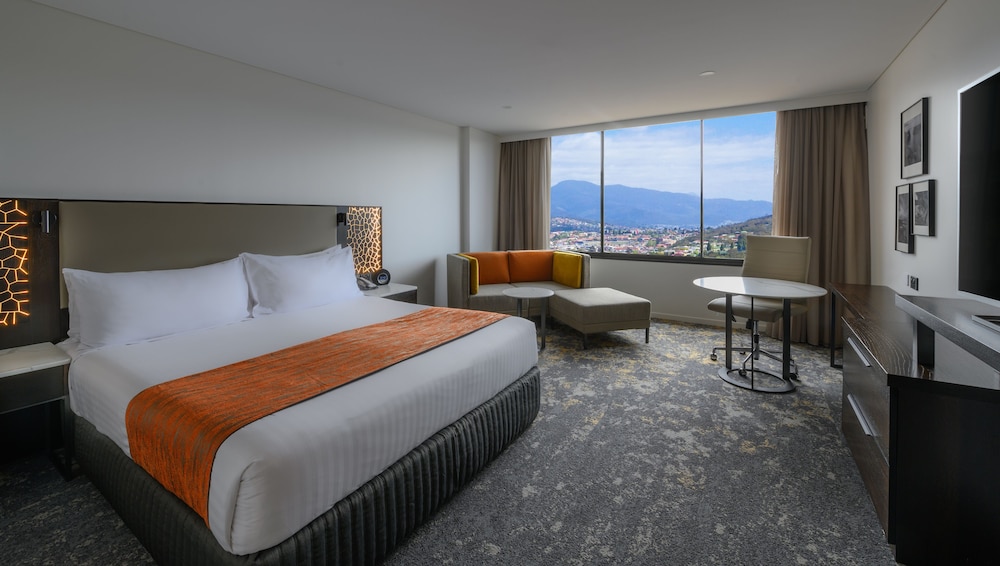 Hotel Grand Chancellor Hobart 10/50