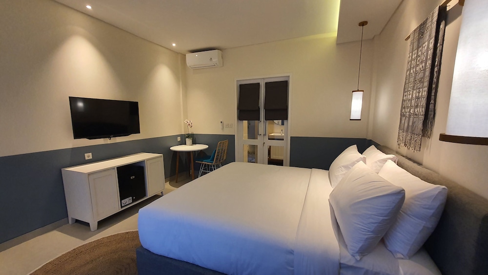 The Beach House Resort 14/70