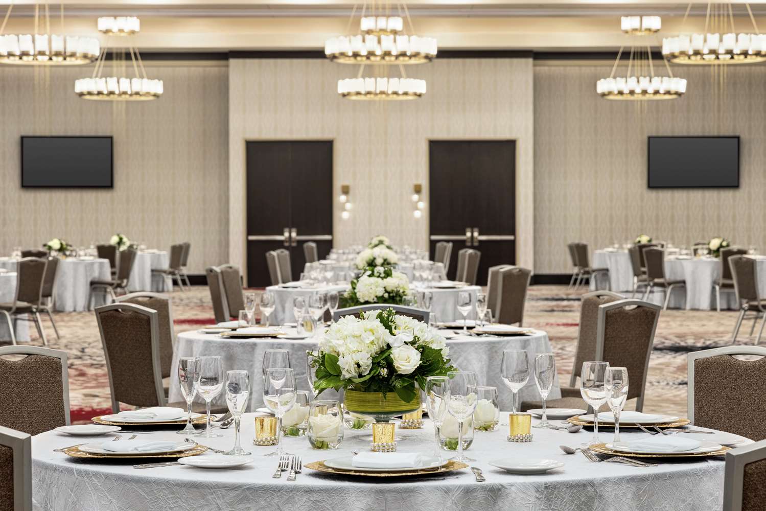 Embassy Suites by Hilton Round Rock 60/63