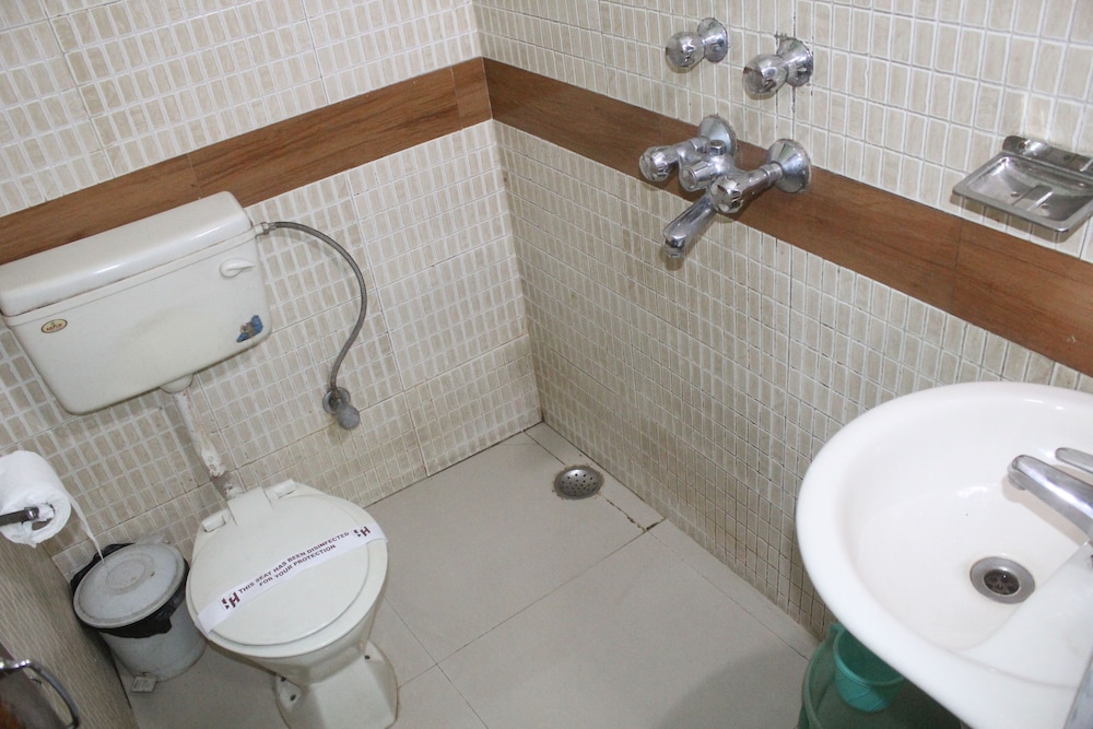 Hotel Heera 36/37