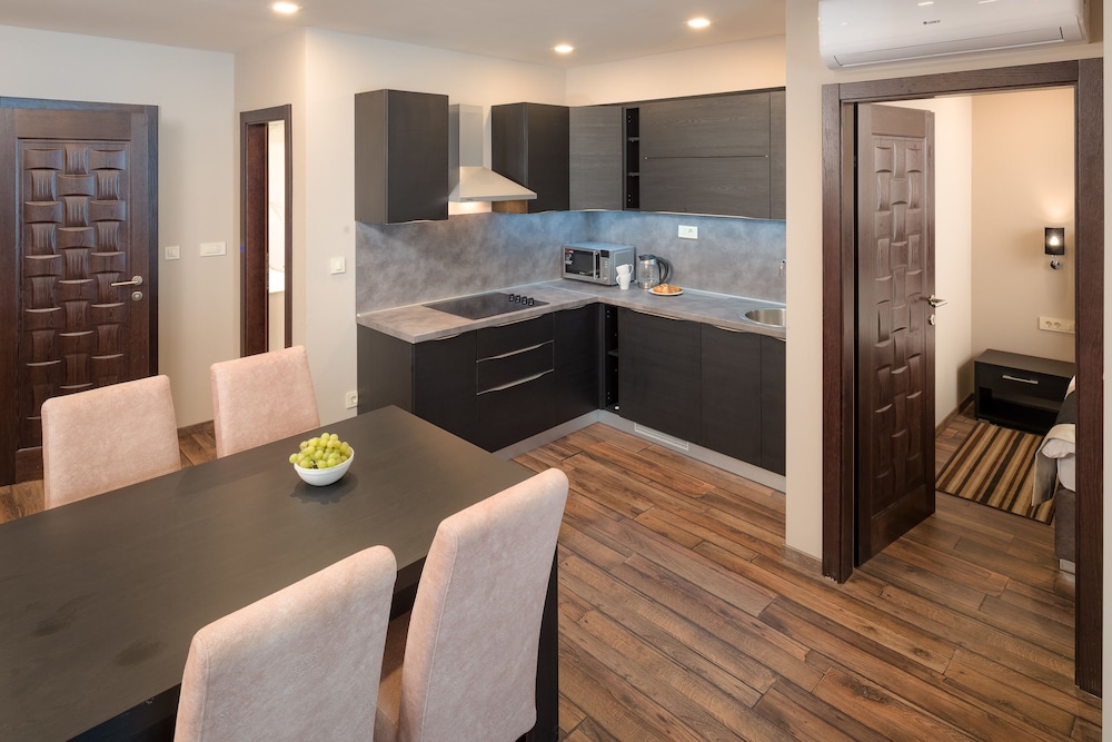 Central Beach 9 50/50