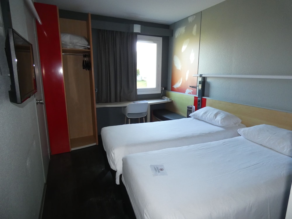 Hotel Ibis Saintes 29/73