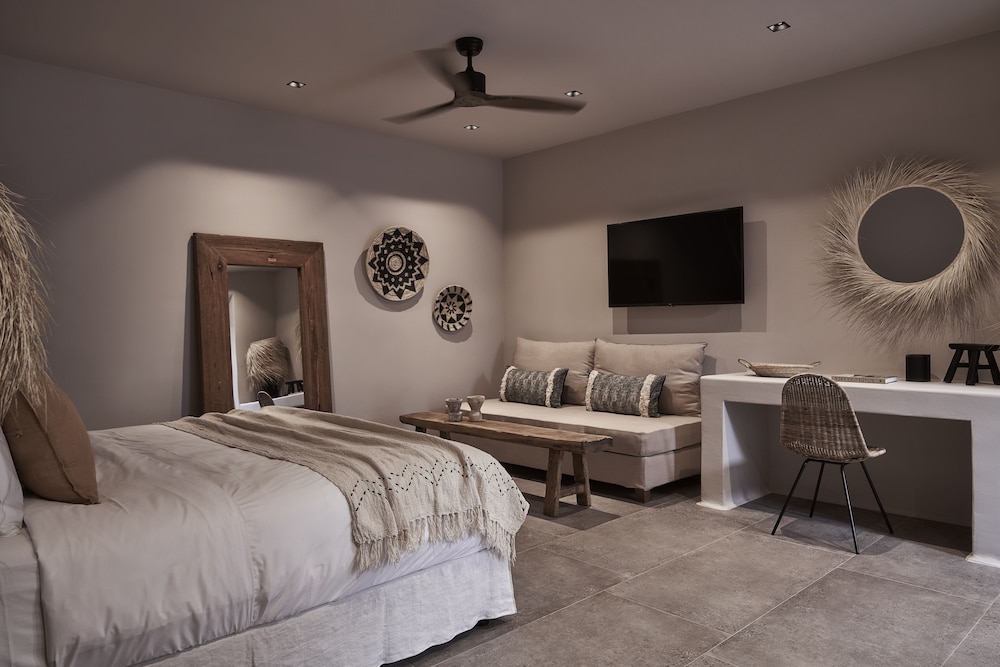 Comfort, King Bed