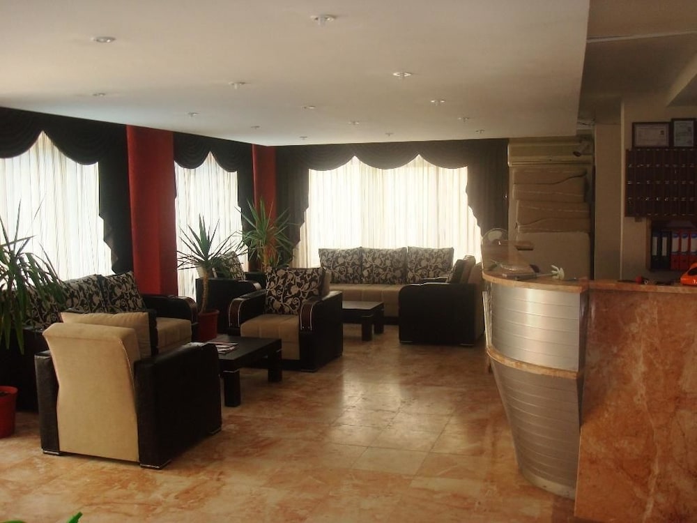 Kartel Hotel 34/50