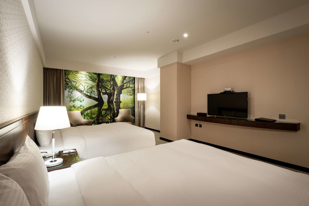 Lai Lai Hotel 30/74