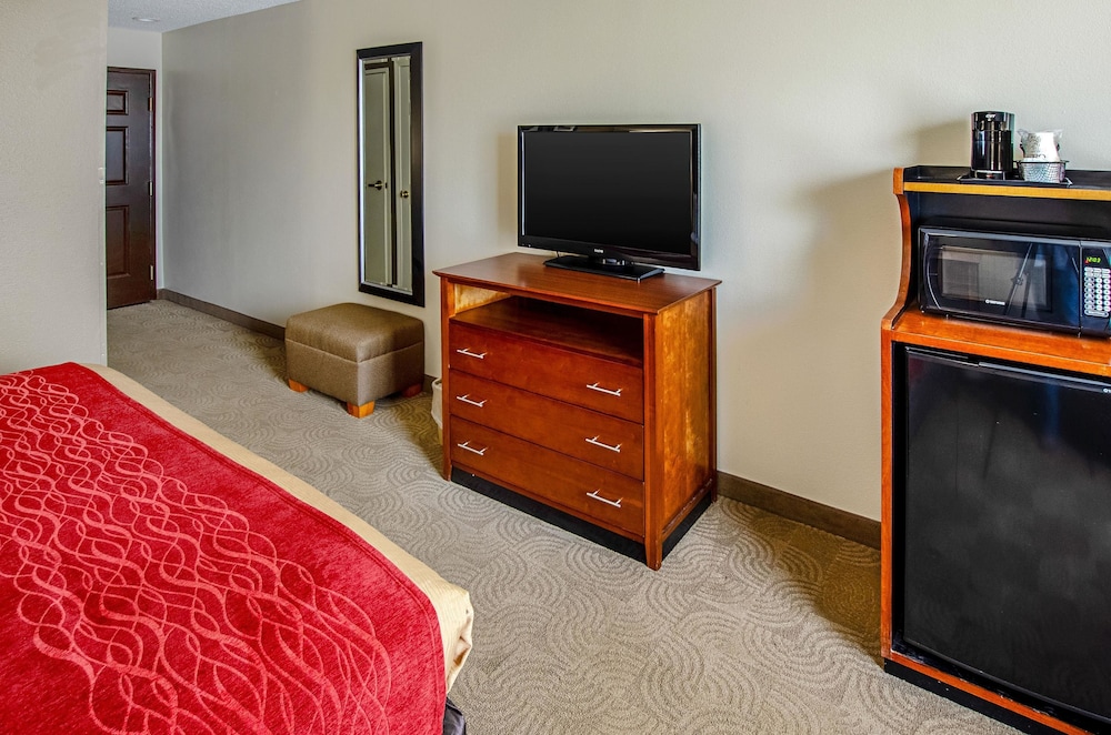 Comfort Inn Suites Santee 10/39