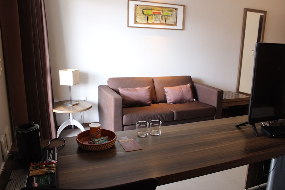 Mercure Belem Boulevard 40/75