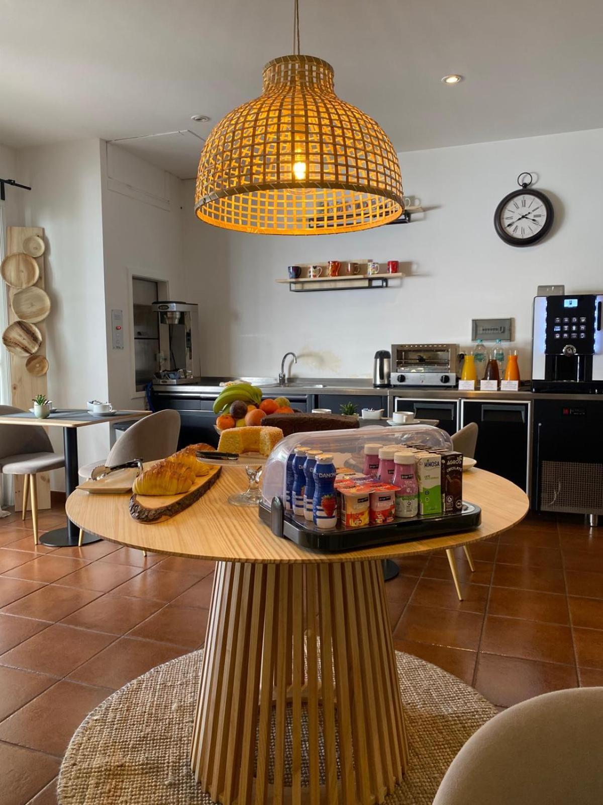 Hotel Residencial Dora 33/50