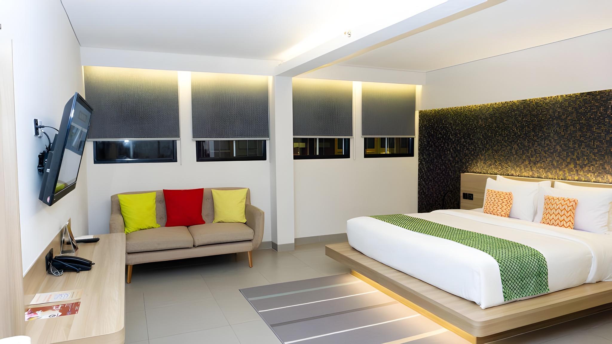 Hollywood, Suite