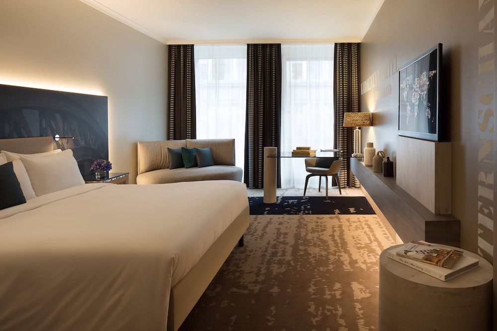 Renaissance Hamburg Hotel 16/63