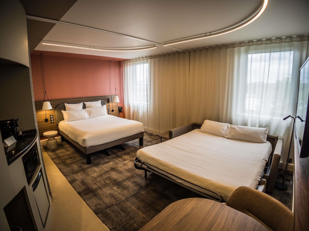 SUPERIOR, SUITE, DOUBLE BED, SOFA