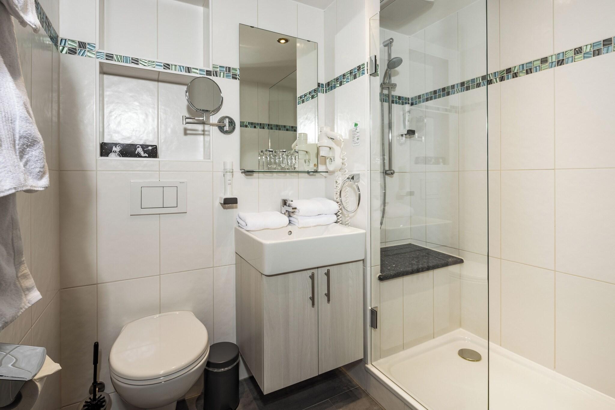 Standard, Triple, King Bed, Single Bed, Hotel Grunberger 5/12