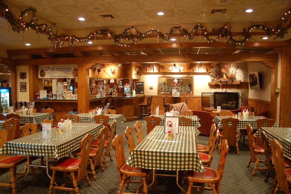Bavarian Inn Lodge 39/64