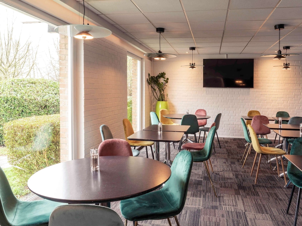NOVOTEL VALENCIENNES AERODROME 37/48