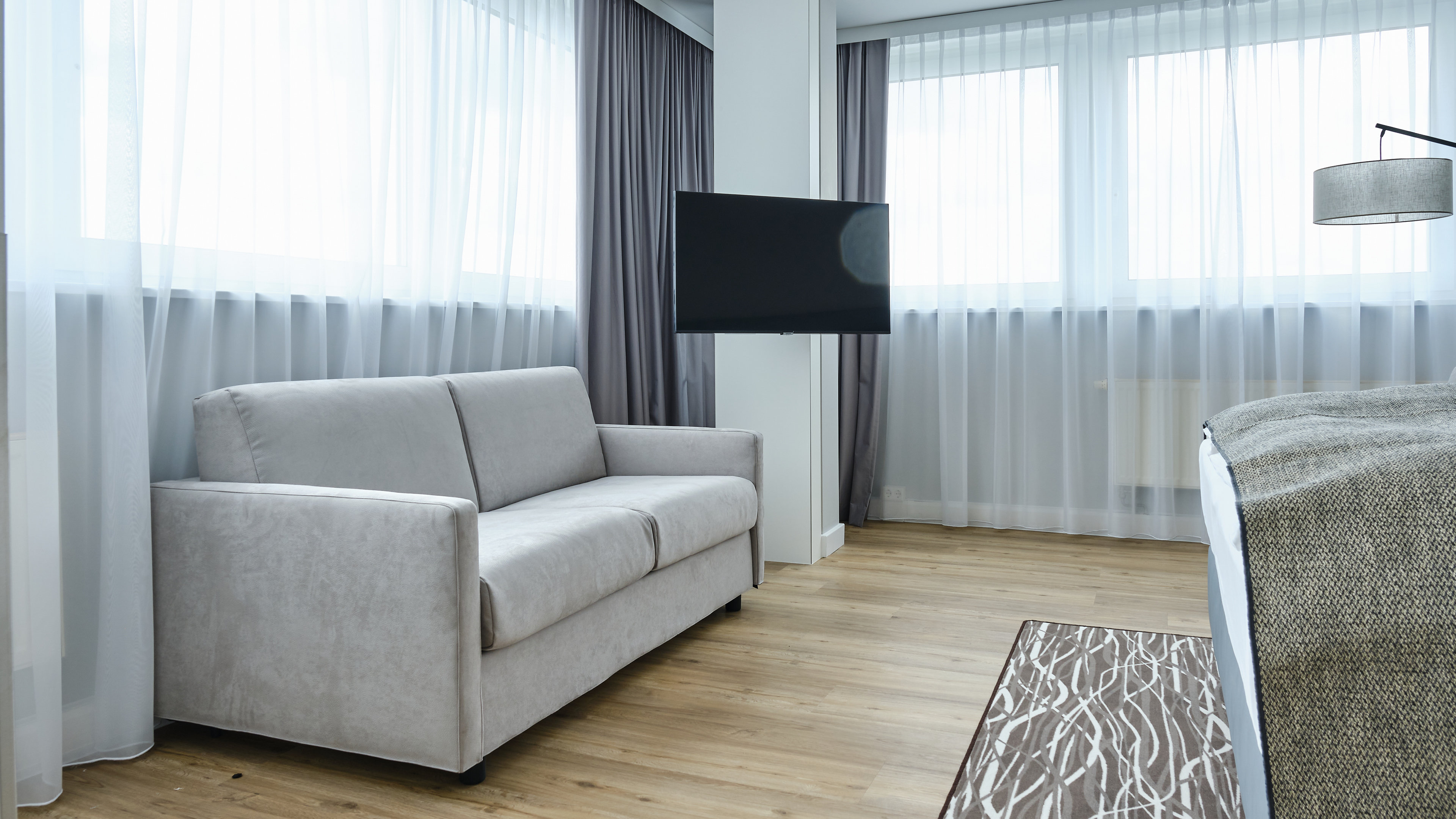 Holiday Inn Berlin Airport Conference Centre Formerly Holiday Inn Berlin International Airport 48/75
