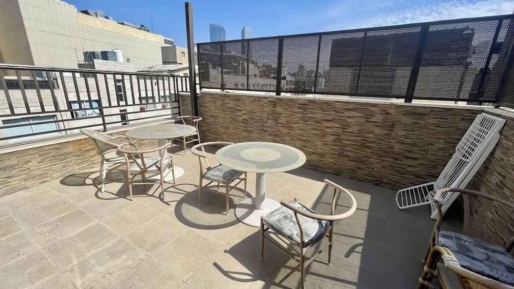 Jewheret Alswefiah Hotel Suites 36/45
