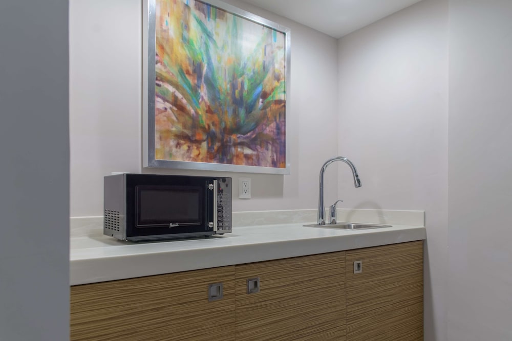 Hampton Inn By Hilton Zacatecas 50/52