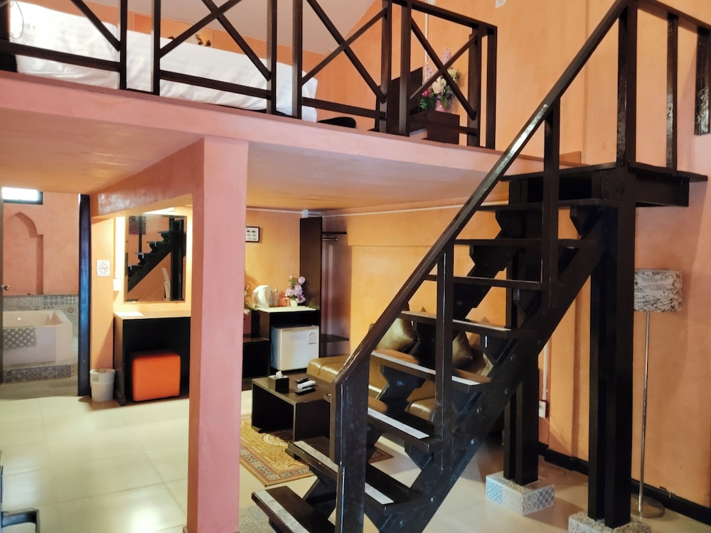 RETRO BOX HOTEL CHUMPHON photo5