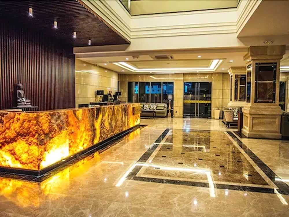 MARCH HOTEL PATTAYA 3/42