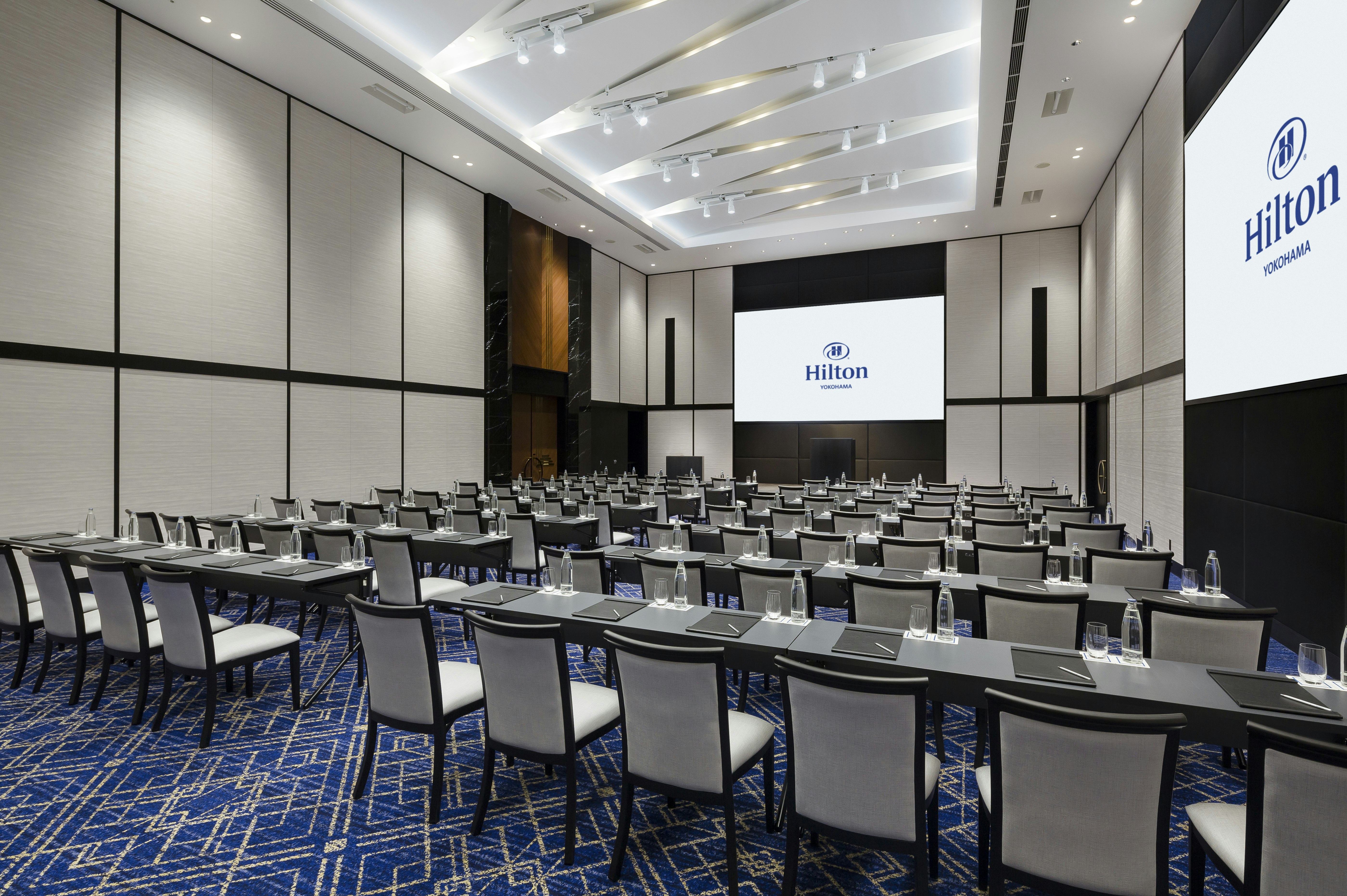 Hilton Yokohama 56/68