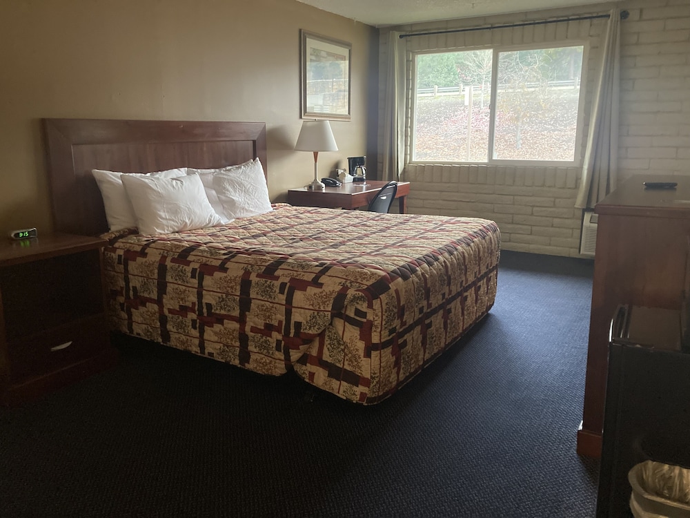 Travelodge by Wyndham Canyonville 11/45