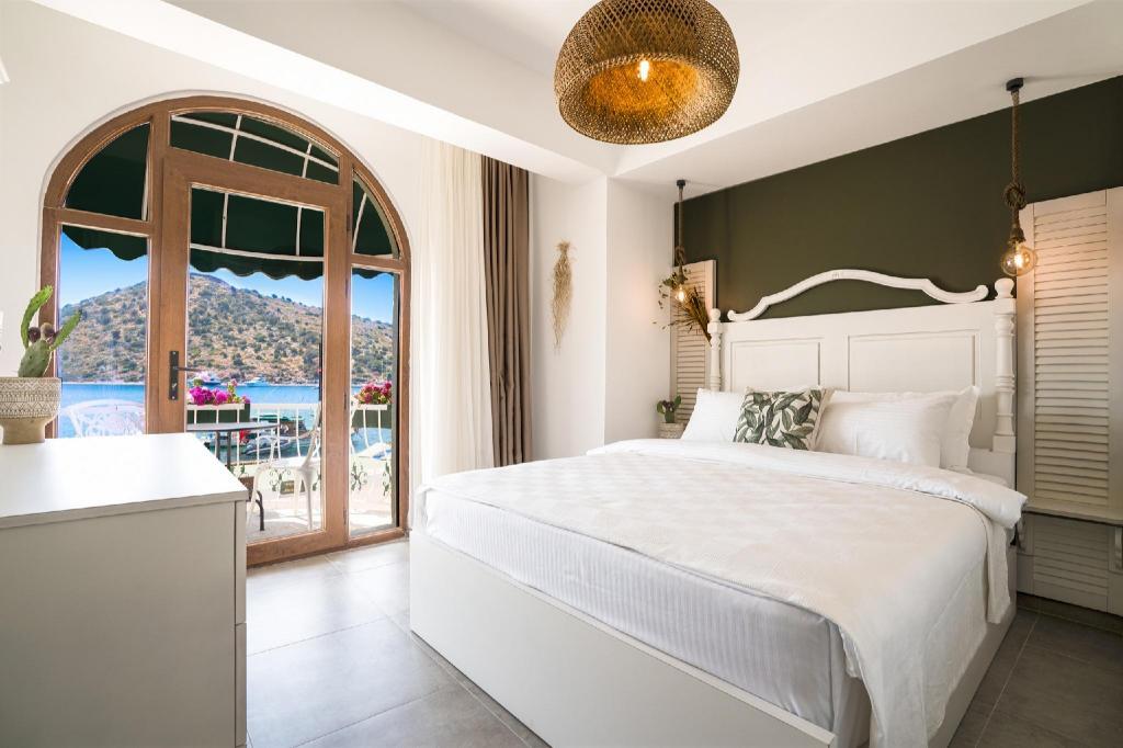 Room, Double Bed, Sea View