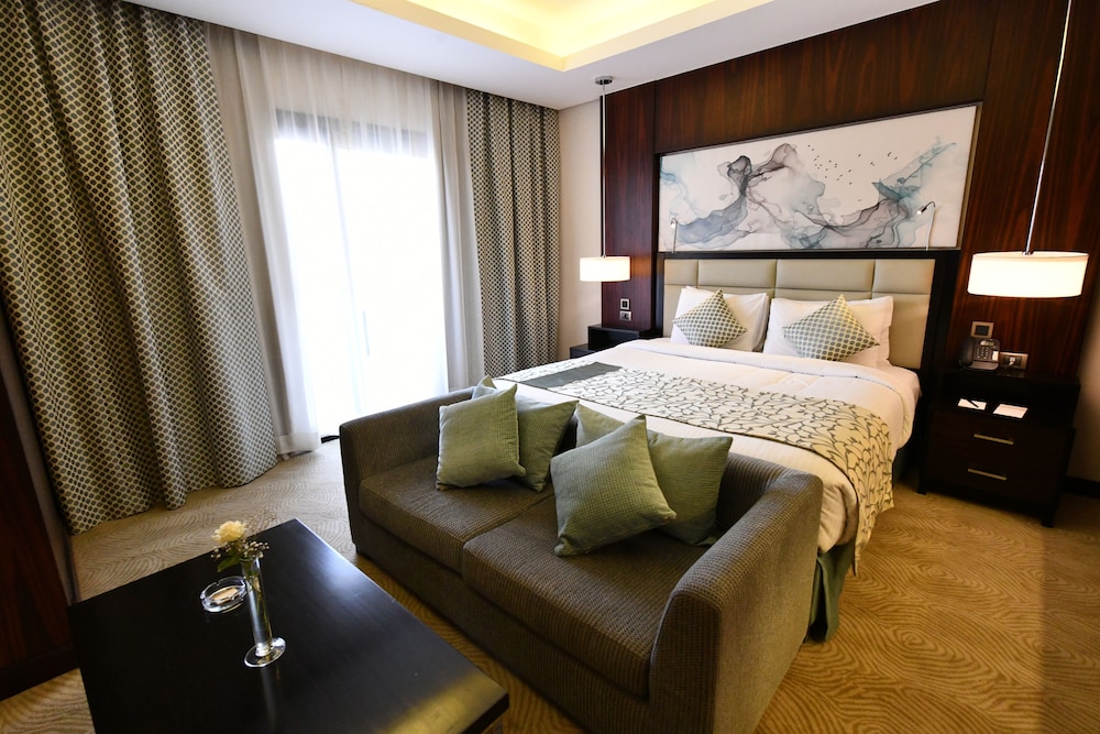 Triumph Luxury Hotel 47/64