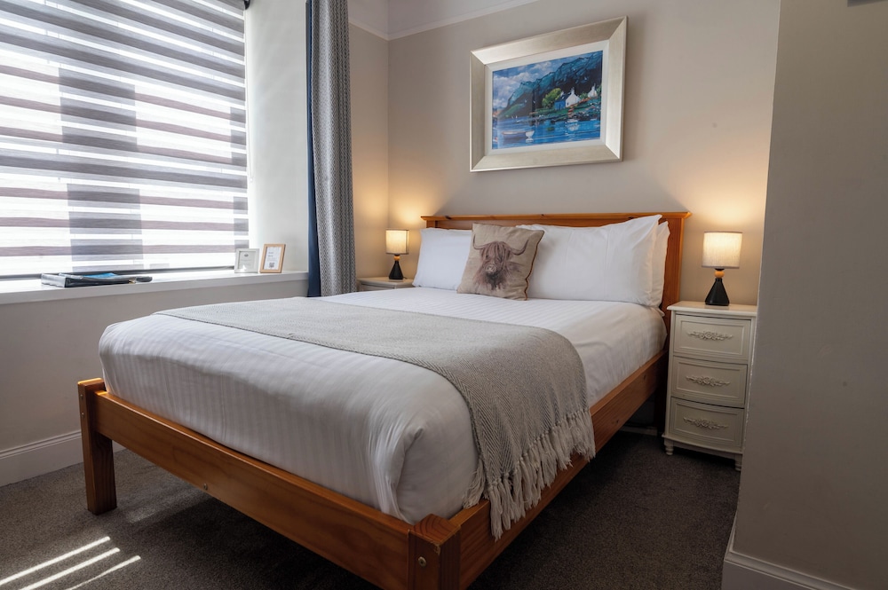 Deluxe, Double Bed