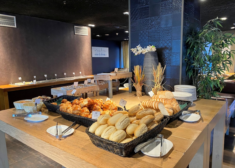 Xo Hotels Blue Tower 51/64