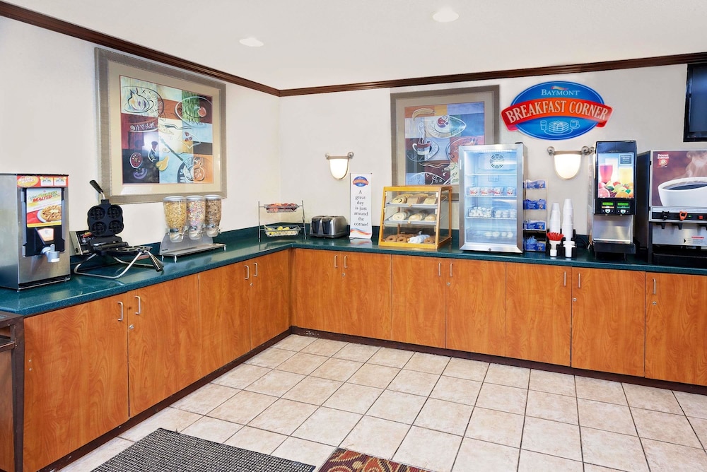 Baymont by Wyndham St. Joseph/Stevensville 5/39
