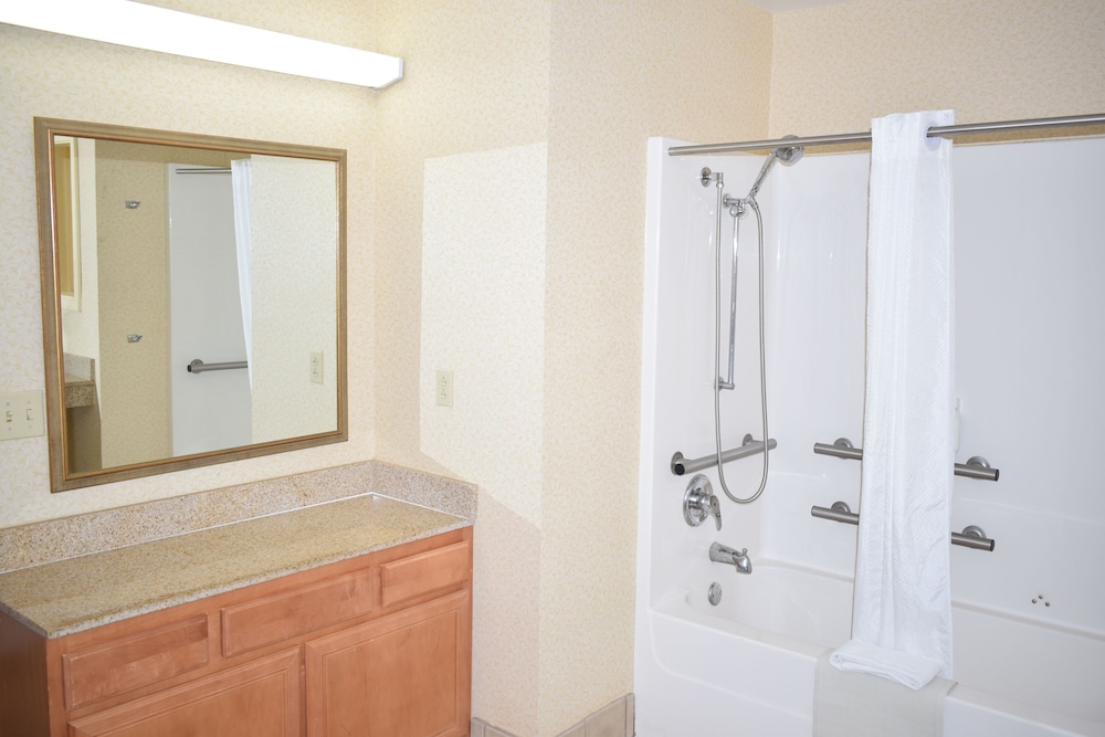 Wingate by Wyndham Youngstown/Austintown 47/48