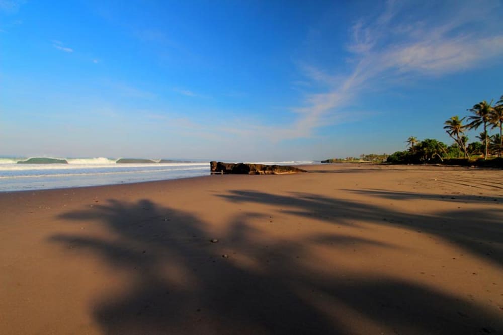 Amarta Beach Retreat By Nakula 44/50
