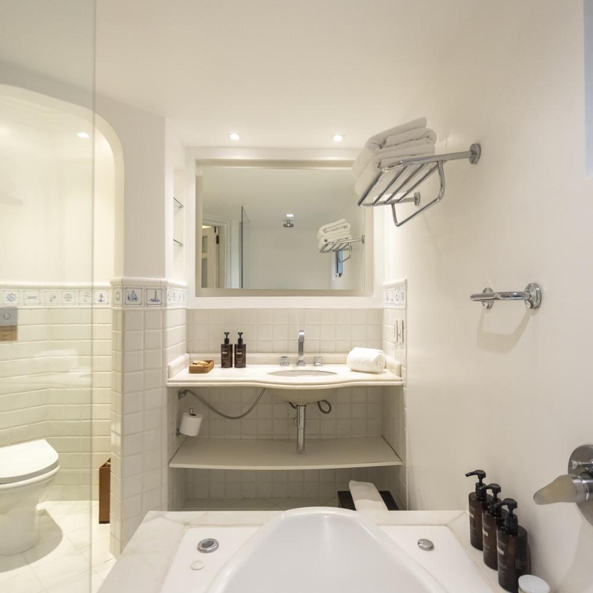 Felissimo Exclusive Hotel 47/50