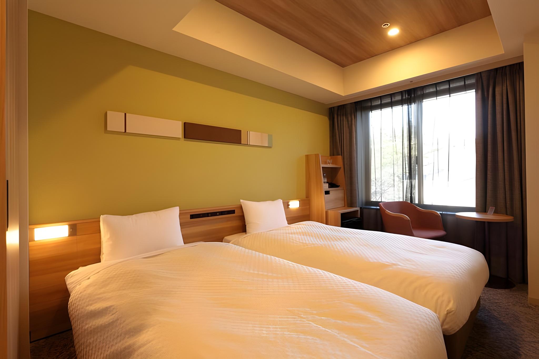 Casual, Double or Twin Bed