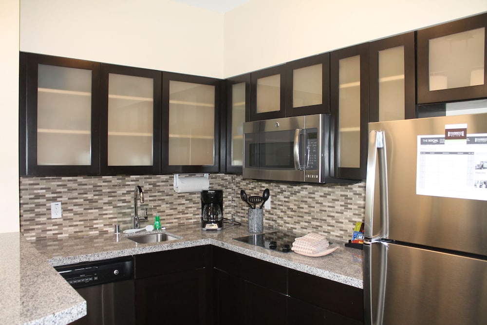 Staybridge Suites Carlsbad/San Diego 27/73