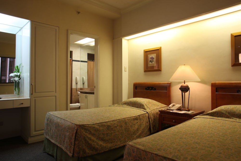 Sunny Bay Suites 22/33