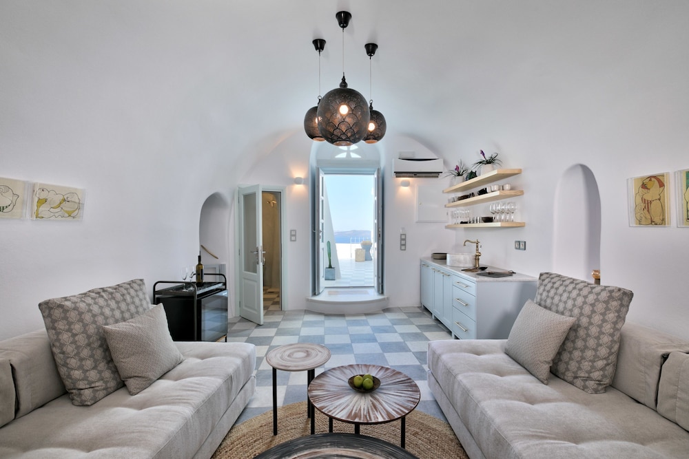 Namaste Suites By Caldera Houses 35/50