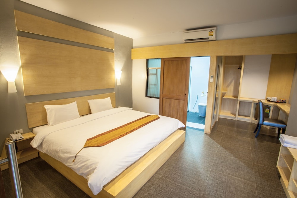Nh Elegant Hotel 24/70