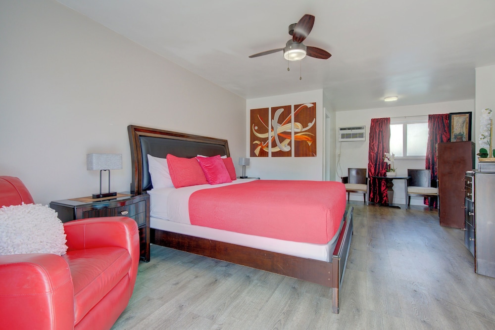 Deluxe King Bed Non smoking