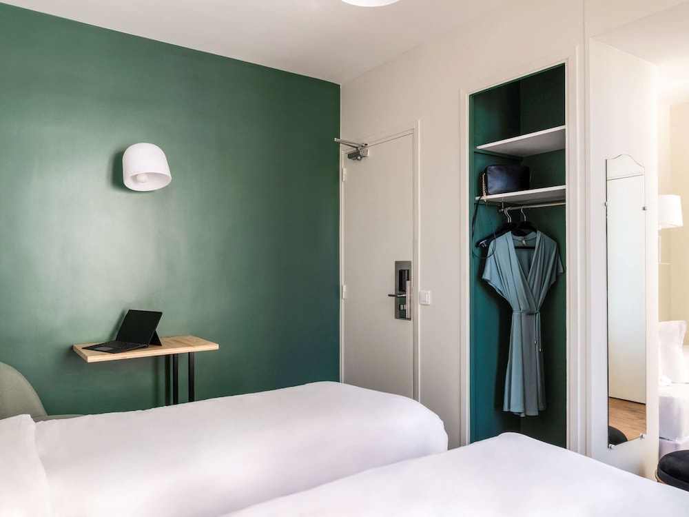 ibis Styles Asnieres Centre 33/78