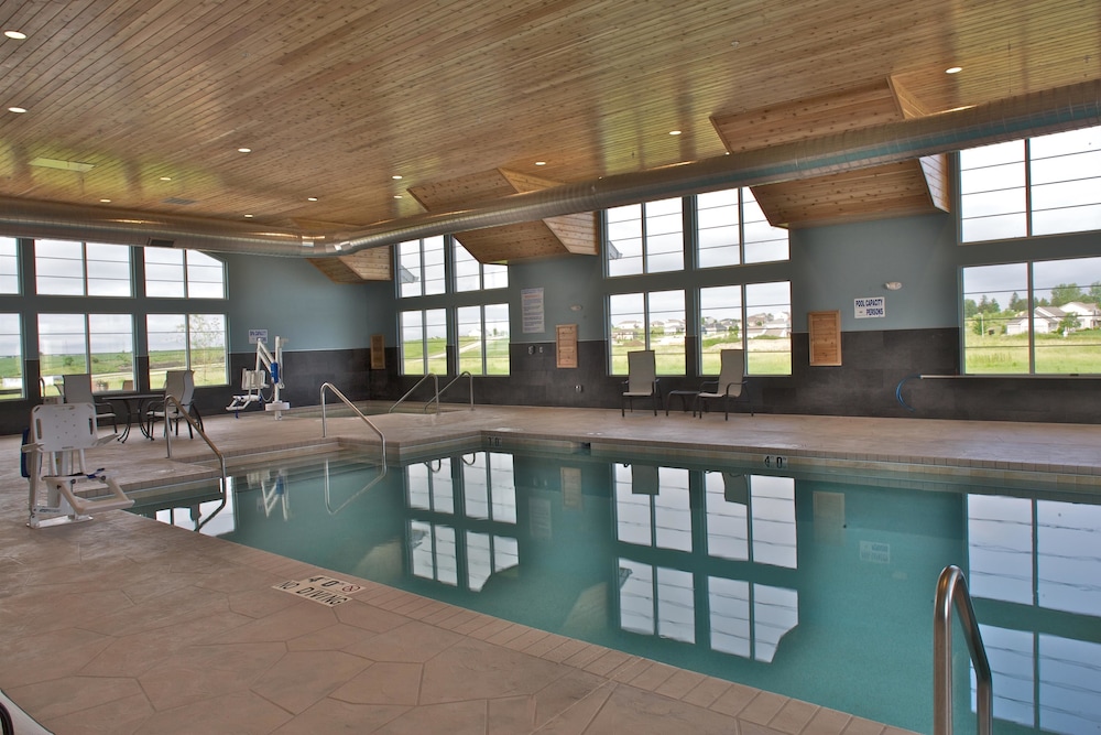 Grandstay Hotel Suites 8/44