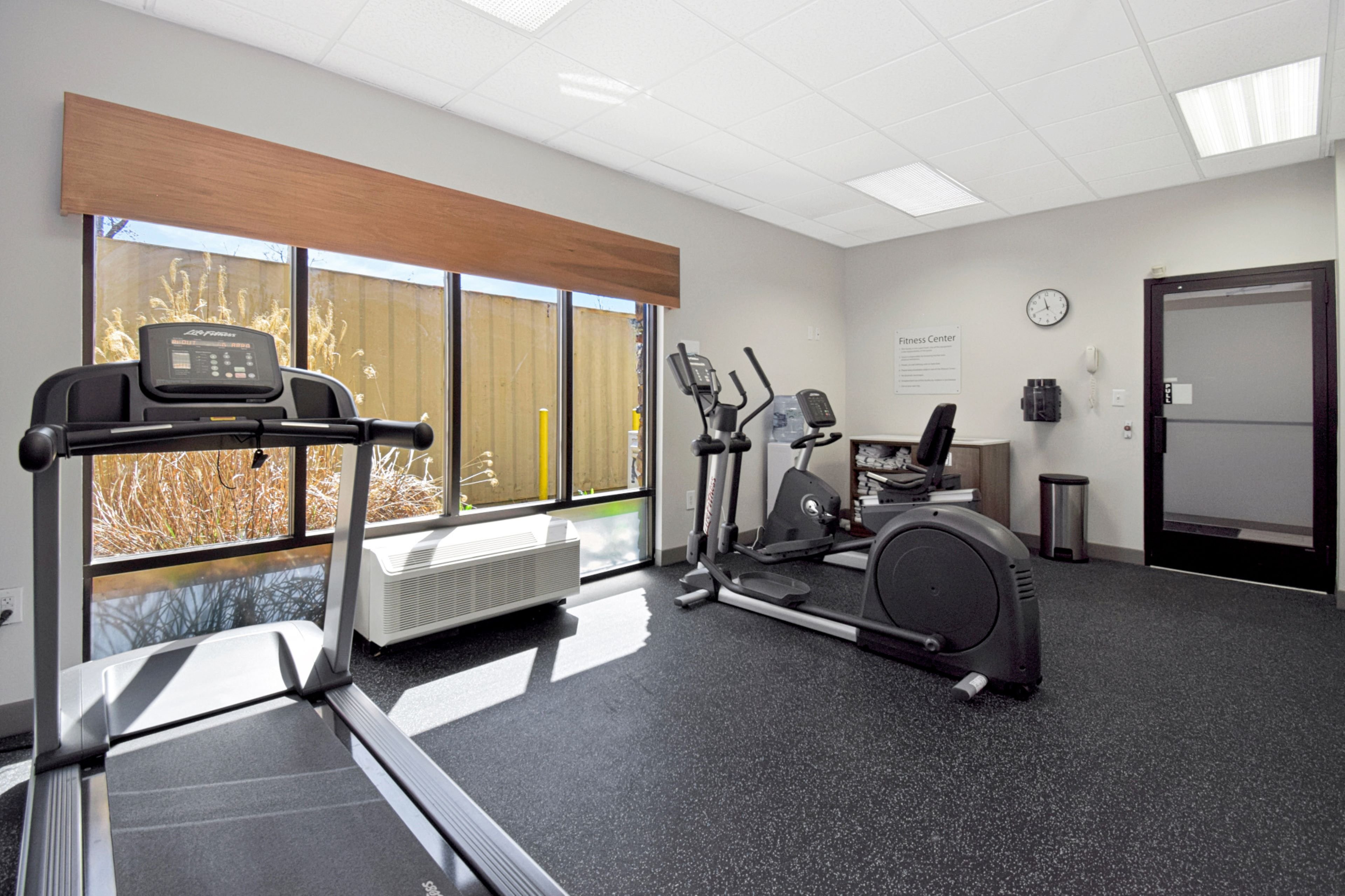 Holiday Inn Express Boone 36/77